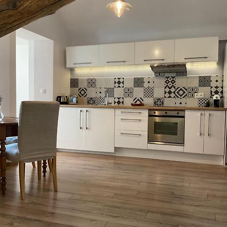 Villa Colonna Appartements Manosque Bagian luar foto