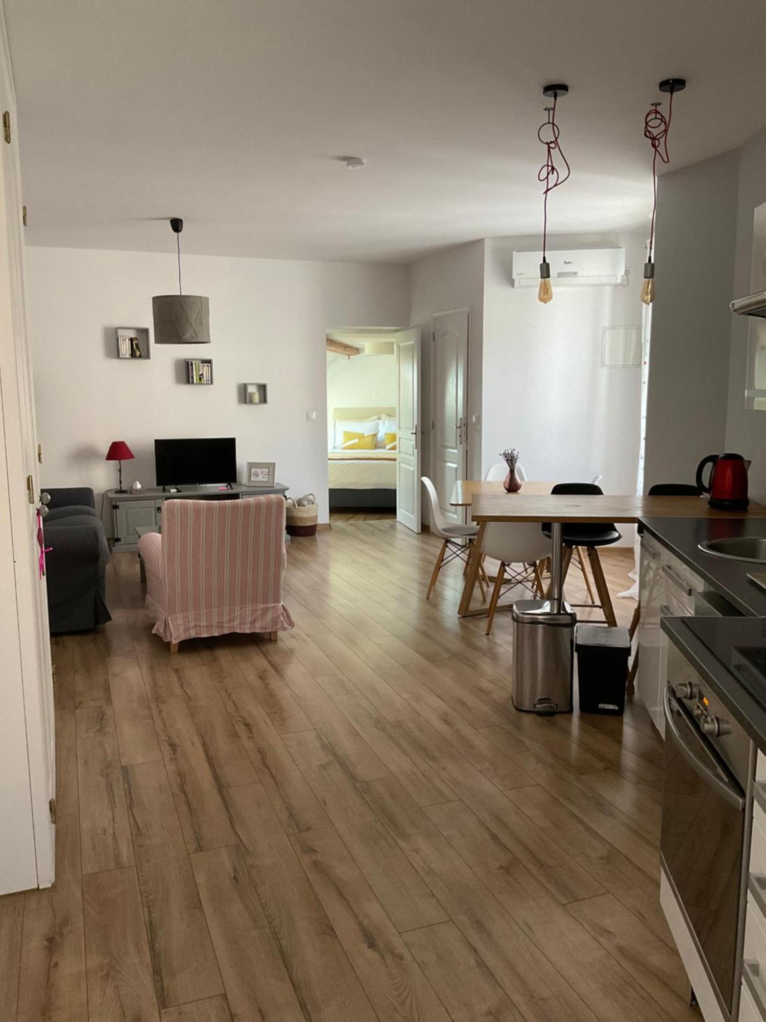 Villa Colonna Appartements Manosque Bagian luar foto