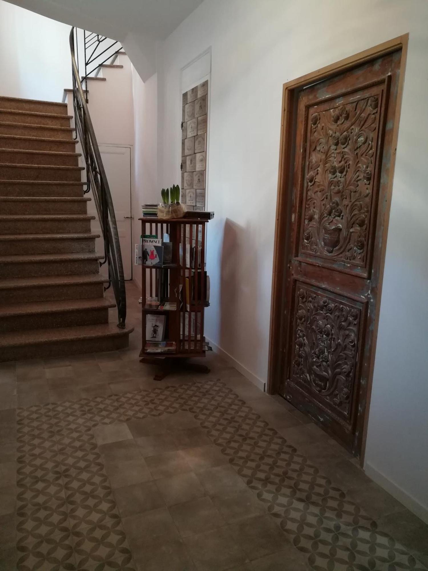 Villa Colonna Appartements Manosque Bagian luar foto
